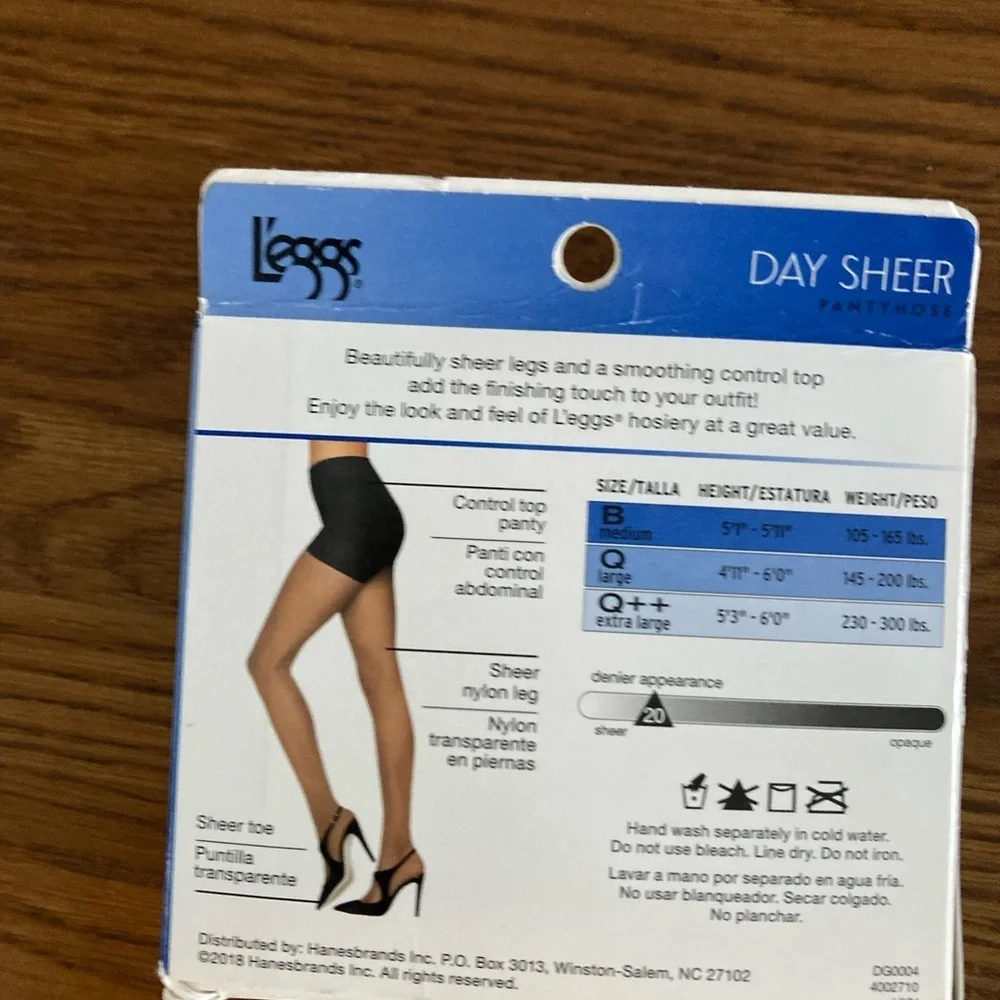 Vintage Pantyhose Bundle Queen Today’s Girl No Nonsense 4 pair